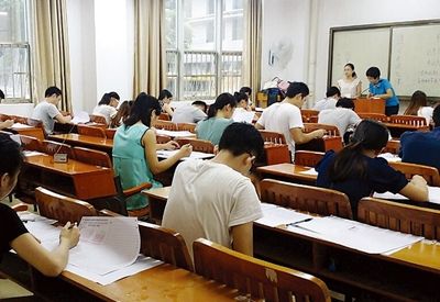 广西社区党建工作者和特岗教师哪个待遇好?