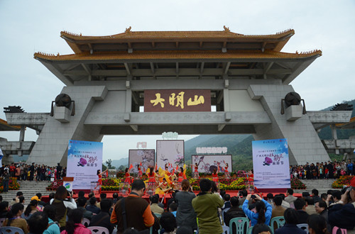 2013广西大明山杜鹃花旅游节圆满谢幕