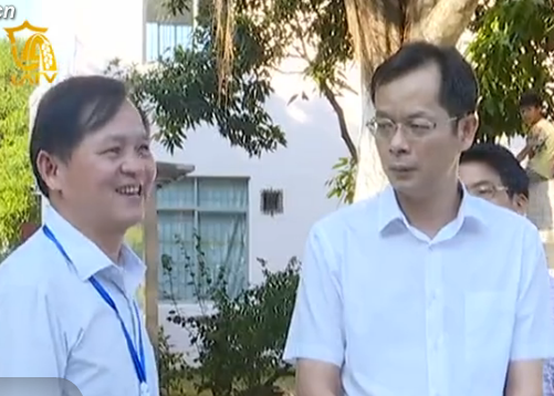 县委书记吴朝晖调研义务教育均衡发展工作-隆