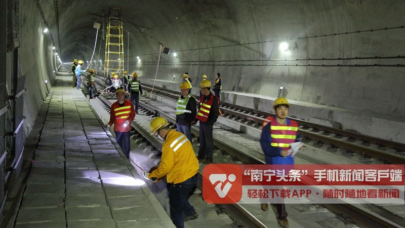 地质雷达在隧道二衬病害检测中的应用