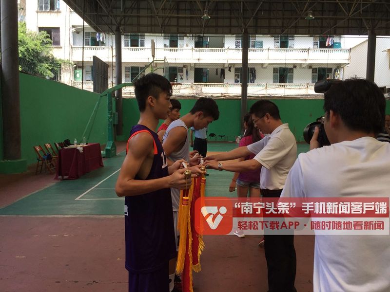 2016年广西体育传统项目学校联赛篮球比赛圆