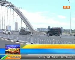 一人从凌铁大桥跳下邕江 目前下落不明 一人从凌铁大桥跳下邕江 目前下落不明