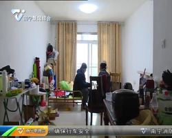献血英雄重病缠身 巨额医疗费成难题 献血英雄重病缠身 巨额医疗费成难题