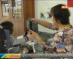 退休教师夫妇开绘画公益课 残疾孩子用另一种方式“看”世界 退休教师夫妇开绘画公益课 残疾孩子用另一种方式“看”世界