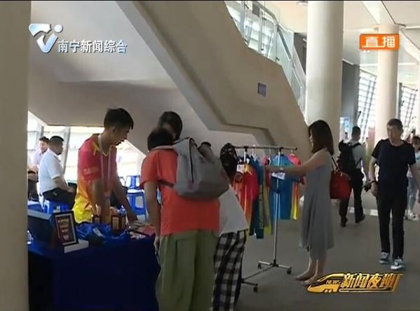 激請南寧 羽夢同行 場外互動區域受歡迎 賽間為球迷提供娛樂 激請南寧 羽夢同行 場外互動區域受歡迎 賽間為球迷提供娛樂