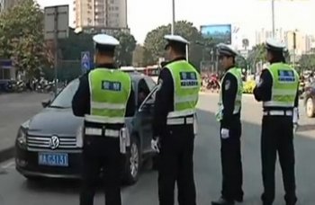 南宁机动车电警违章记录达5条将被扣车