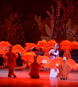 首府南宁舞台艺术精品剧目月月演:百花争艳