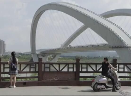 心界：南寧走在迷途的母女