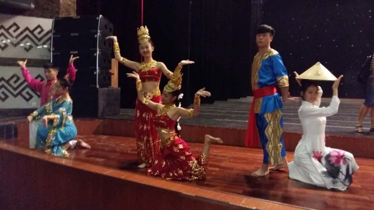 2015大地飞歌:晚会编曲已完成80%