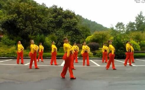  廣場舞：情歌當(dāng)酒