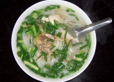 改良版越南鸡肉粉 配菜丰富惹人馋