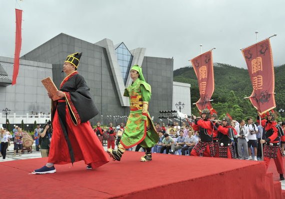 听邕剧 看散打 拜关公：昆仑关民俗盛会精彩继续