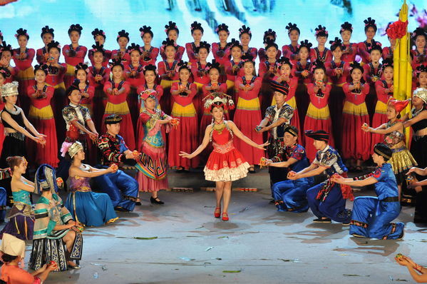 壮族三月三·八桂嘉年华 相约民歌湖畔·共眷天下民歌  2017歌圩专场