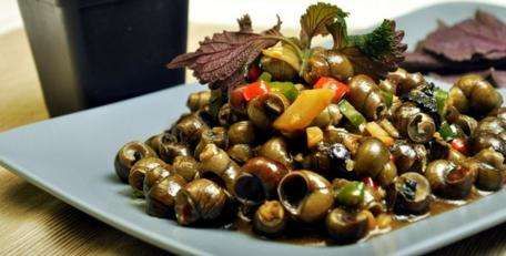 南寧風味老友炒田螺