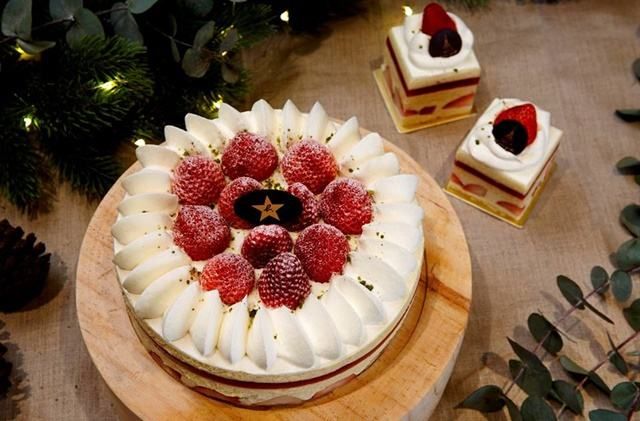 春日里的草莓戚風蛋糕