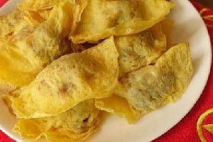 湯勺巧制黃金蛋餃