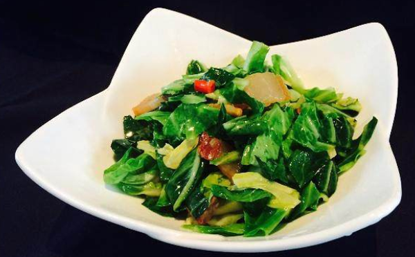 清脆可口的鸡心包菜