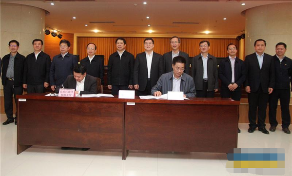 防城港市与自治区海洋和渔业厅签订产业合作框架协议