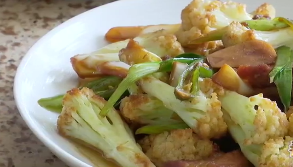 湖南“辣妹子”：爱上这座城 不忘家乡味