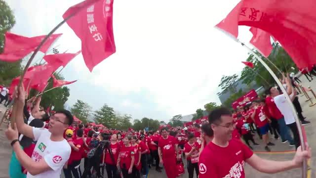 南寧這群人嗨跑五象湖，全景相機(jī)帶你一探究竟！