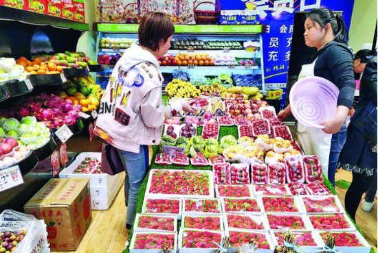 玉林：进口水果受到市民青睐