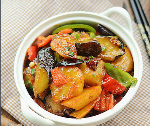 东北传统名菜：地三鲜