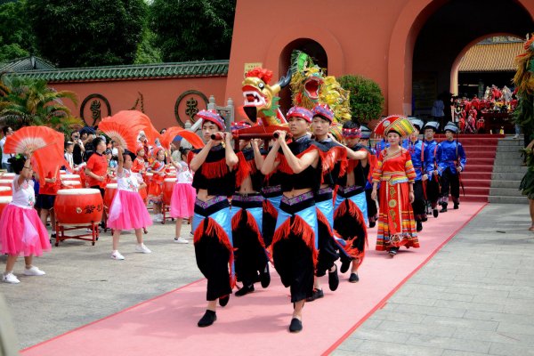 到南宁孔庙看端午祭江仪式吧！