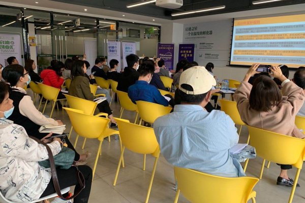 南宁市创业大赛走进良庆区宣讲，支持大众创业实践