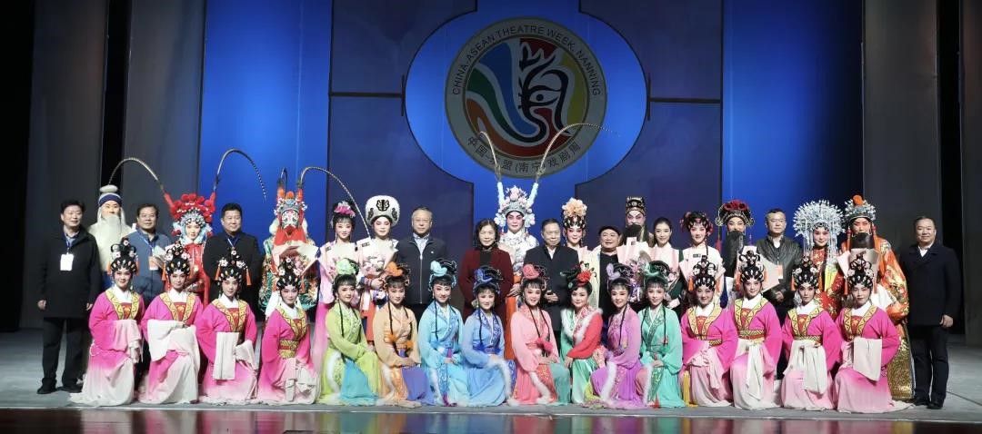 百花齐放，绚丽多姿 ——全国戏曲精品折子戏专场8日晚精彩上演