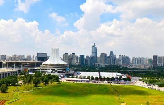 首届中国—东盟文化艺术周戏剧展演线上线下同步举行