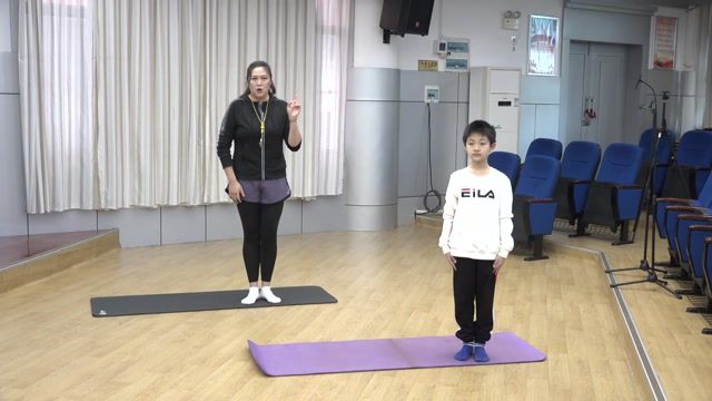 2月25日第2节-小学二年级体育《蛙泳—小蝌蚪成长记》