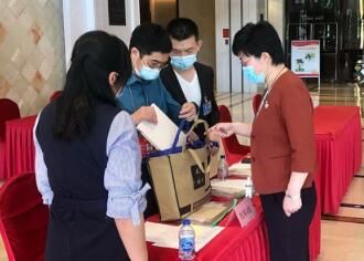 时政新闻眼丨两会第一天，习近平出席多场重要活动