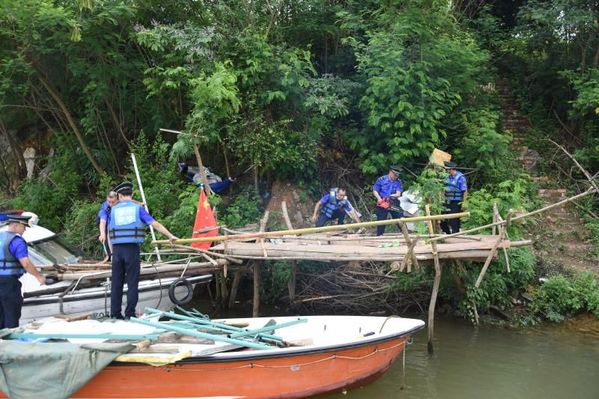 开展水环境保护，南宁城管在行动