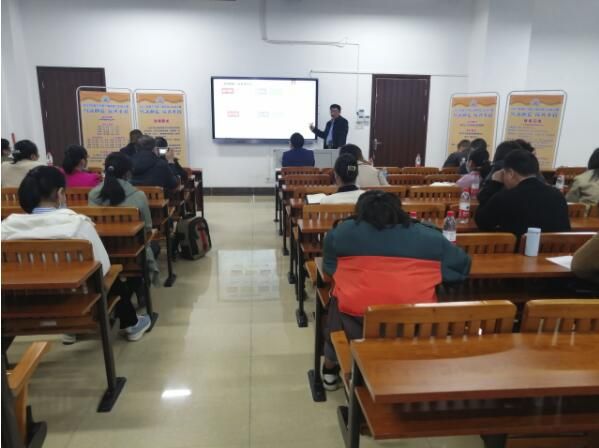 南宁市农民工创业大赛走进南宁国家农业科技园区 为当地农民和企业家宣讲