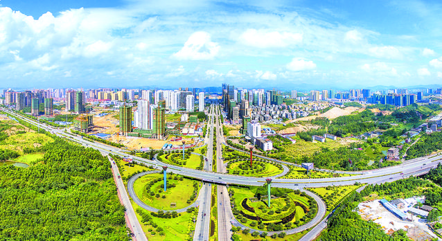 五年来布局投资500亿元，防城港正努力推动现代产业大聚集