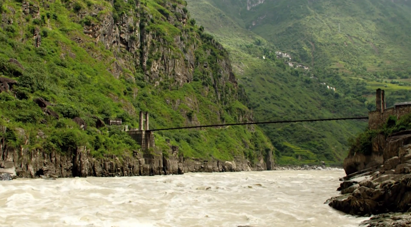 《脱贫在行动》 5阿桑的夏天