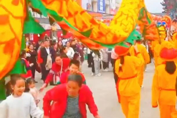 2024年宾阳炮龙节那里市集活动丰富多彩！