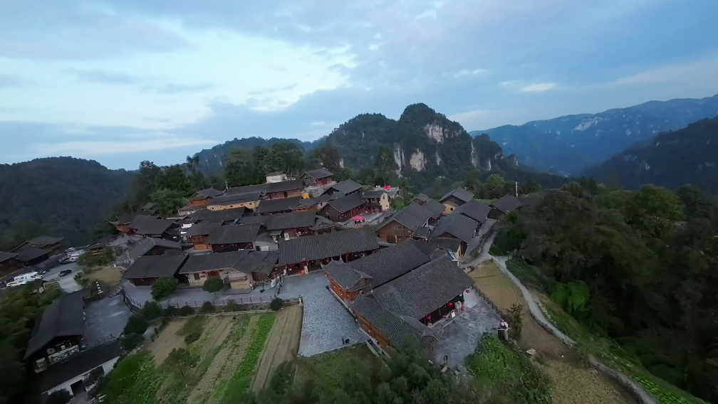 【中国—东盟视听周】90 秒！跟随穿越机感受中国乡村振兴